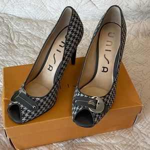 Plaid heels size 9